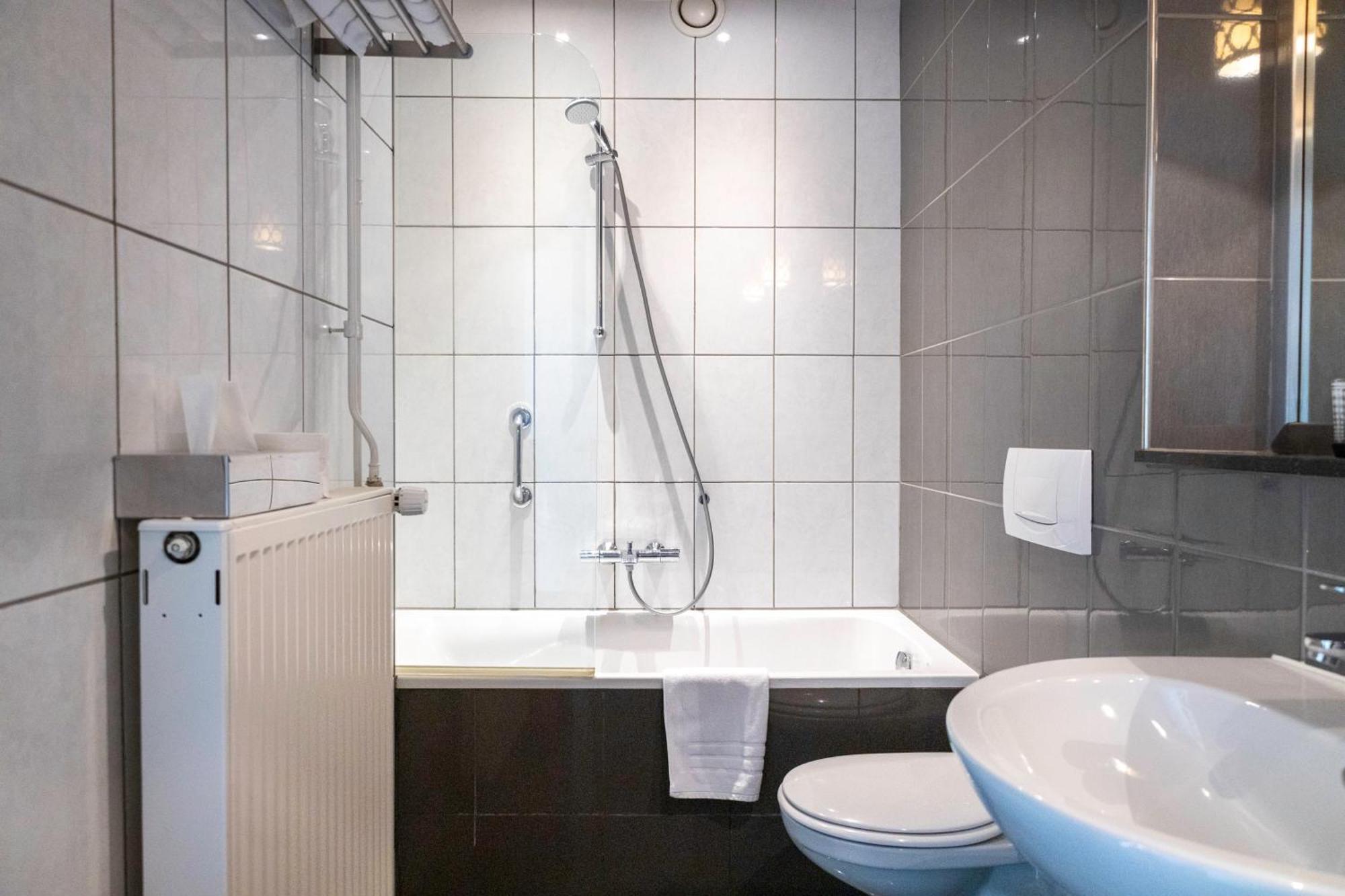 Hotel Stella Maris Маастрихт Екстериор снимка